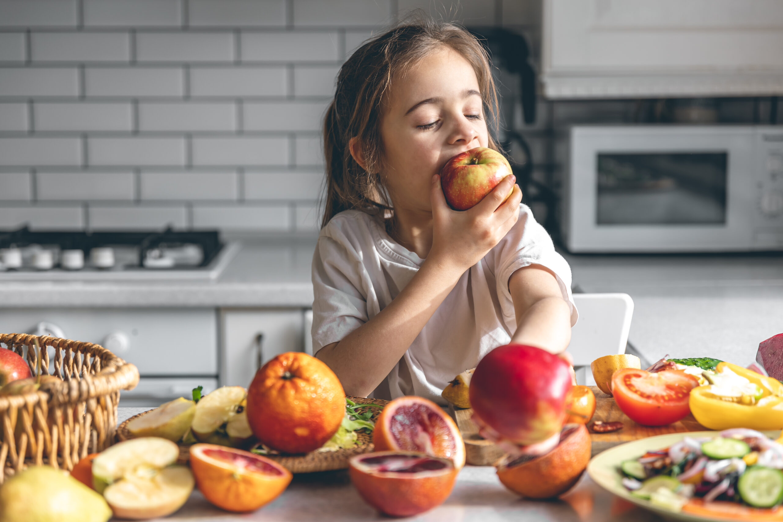 Comendo fruta